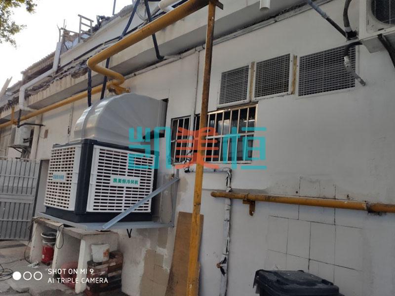 <a href=http://www.sstx168.cn target='_blank'>凱美恒</a>水簾空調解決餐廳廚房太熱問題 凱美恒水簾空調解決餐廳廚房太熱問題